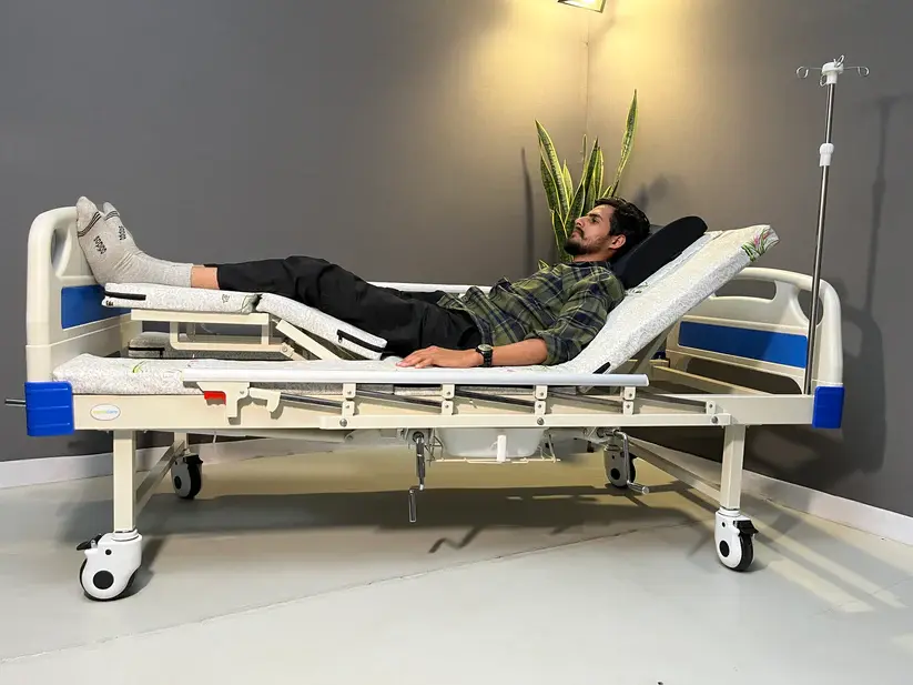 Manual Homecare Nursing Bed with Commode, Side Tilting & Chair Position